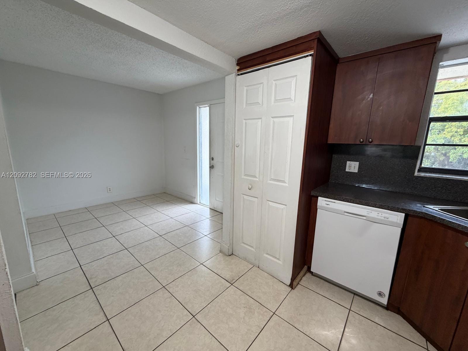 3751 NW 115th Way 5-3 — photo 3