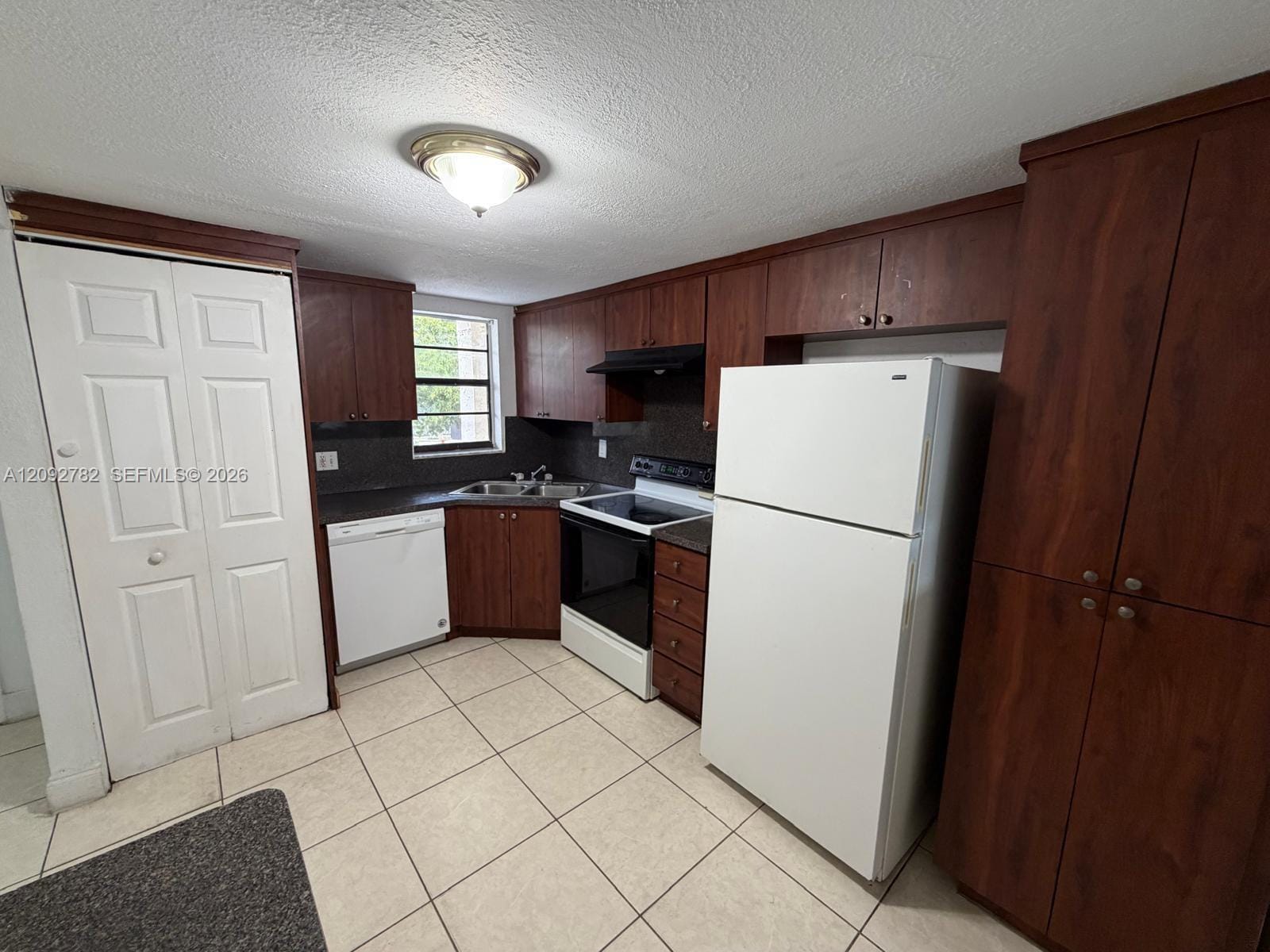 3751 NW 115th Way 5-3 — photo 5