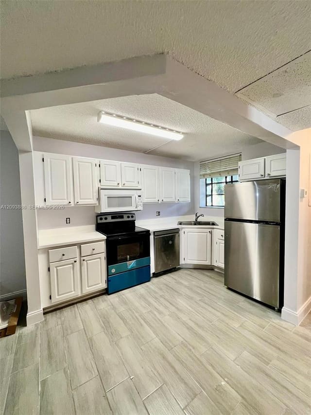 1258 S Military Trail 813, Deerfield Beach, FL 33442