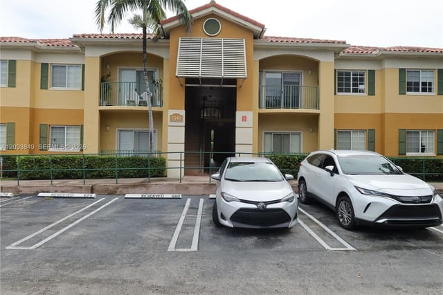 7340 NW 114th Avenue 102, Doral, FL 33178