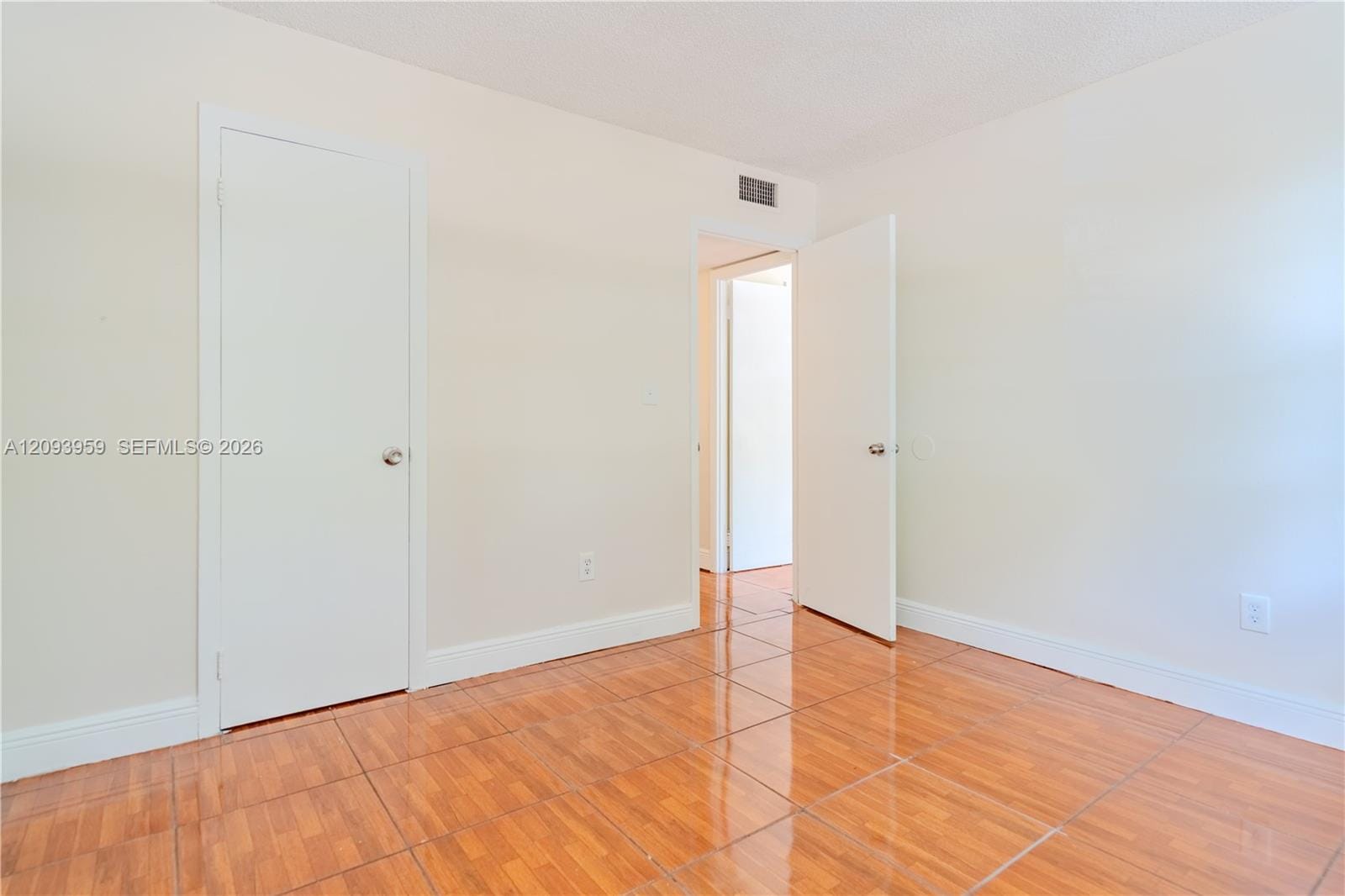 482 NW 165th St Road A-201, Miami, FL 33169 photo 14