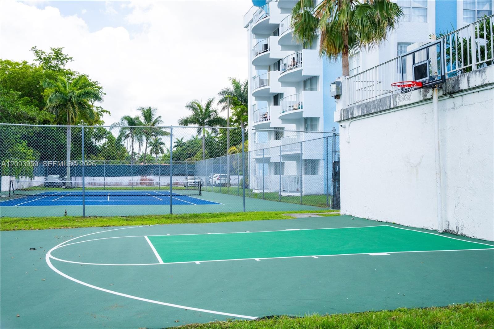 482 NW 165th St Road A-201, Miami, FL 33169 photo 27