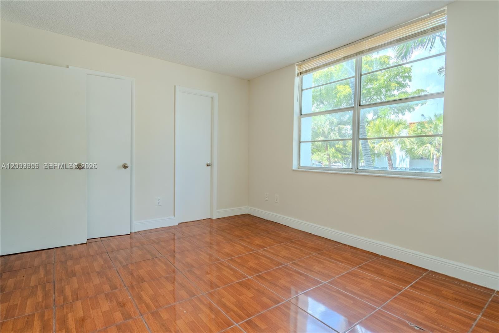 482 NW 165th St Road A-201 — photo 8