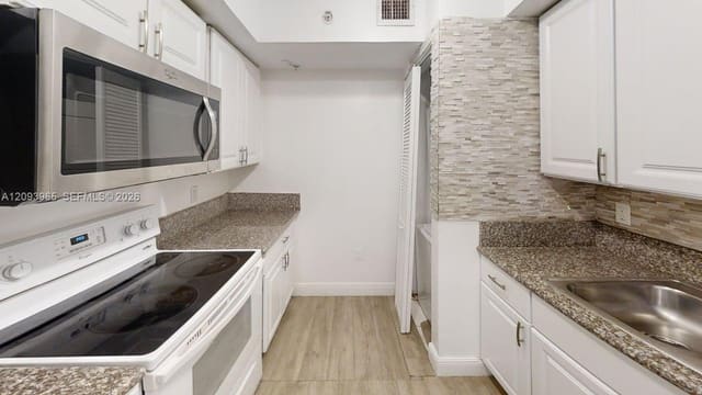 219 NW 12th Avenue 514, Miami, FL 33128