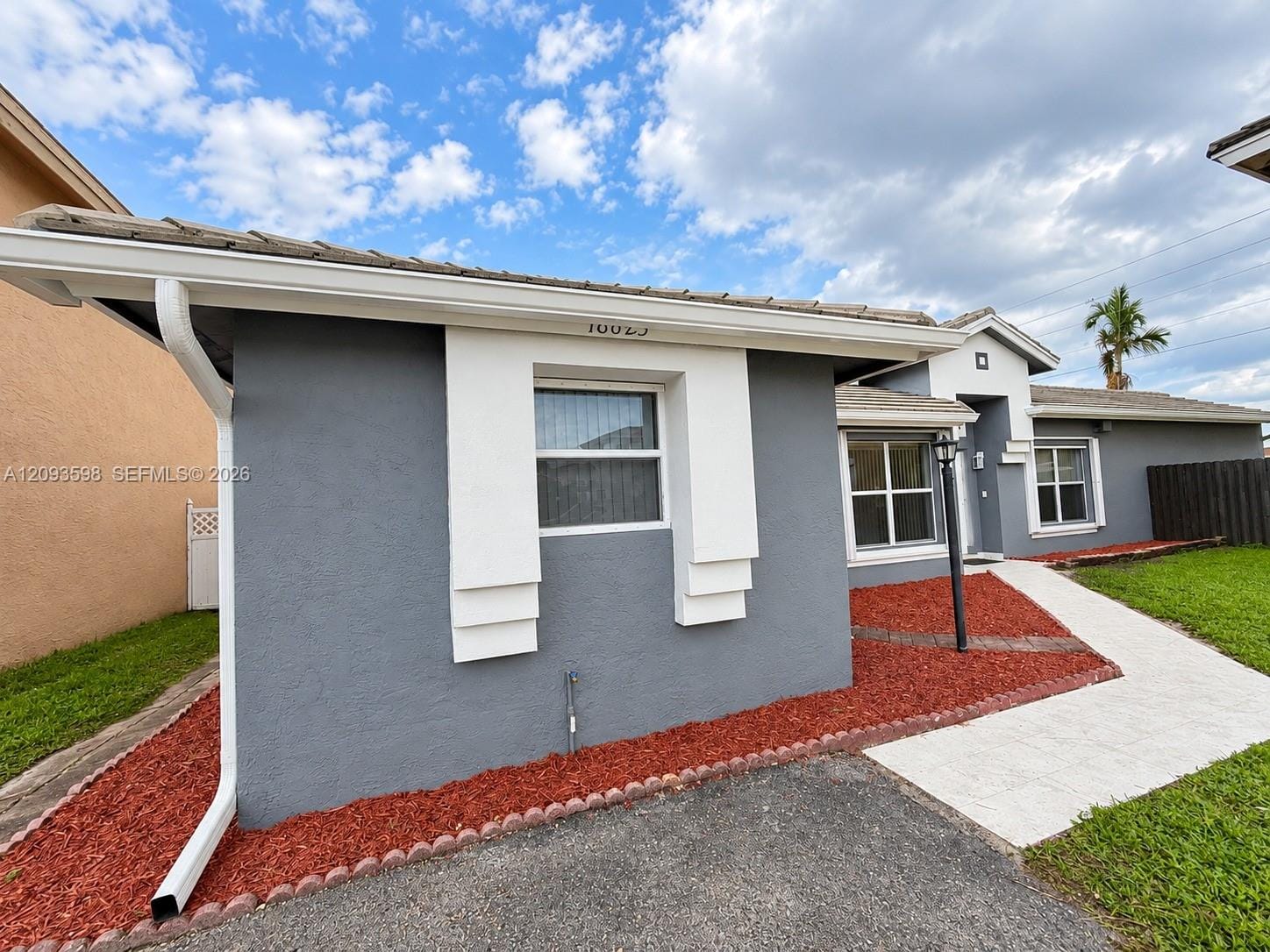 18825 NW 52nd Court, Miami Gardens, FL 33055 photo 2