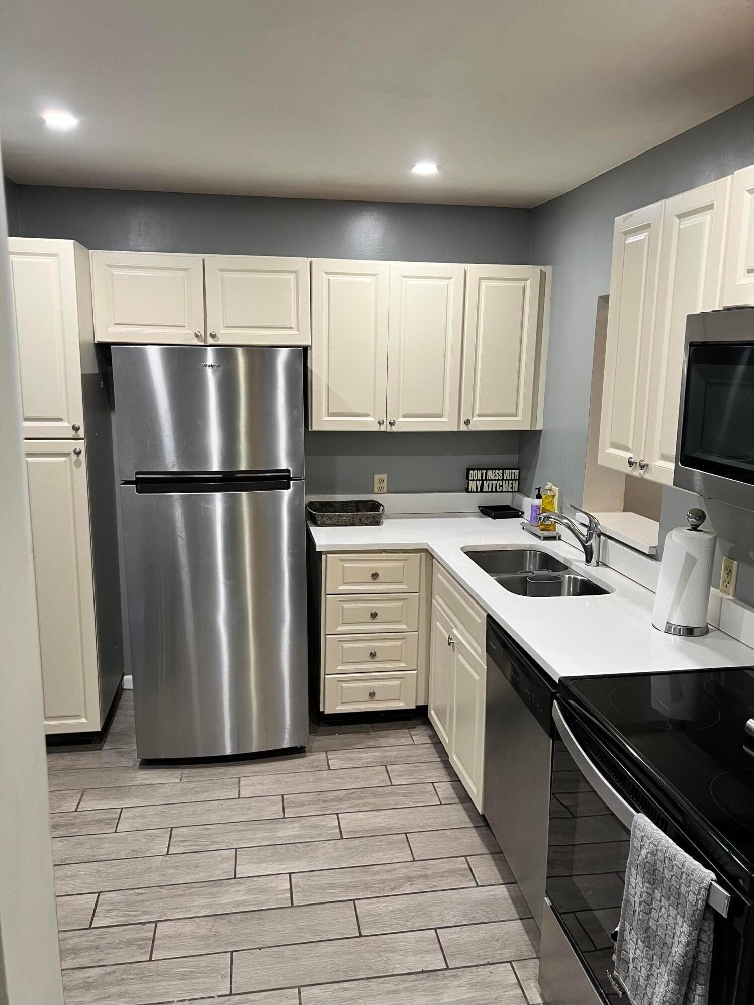 4661 S Fountains Drive S 111 — photo 8