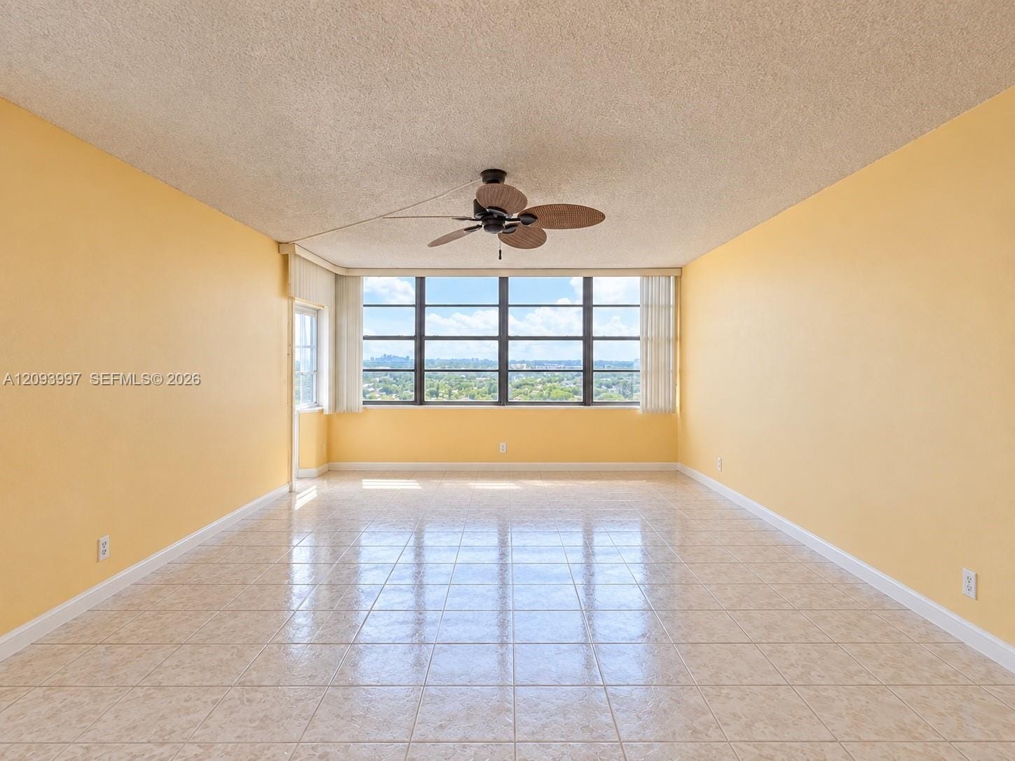 1351 NE Miami Gardens Drive PH11E — photo 10