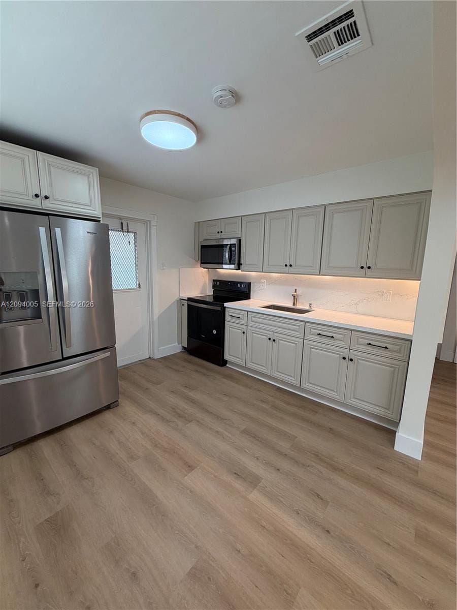 708 SW 7th Avenue — photo 2