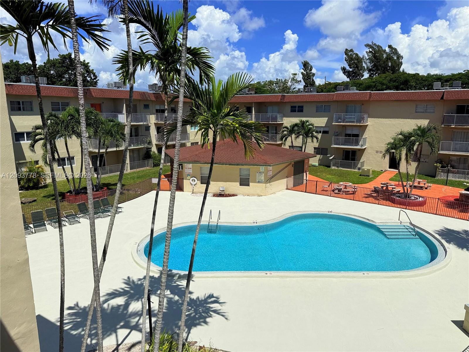 7505 SW 82nd Street 305, Miami, FL 33143 photo 30