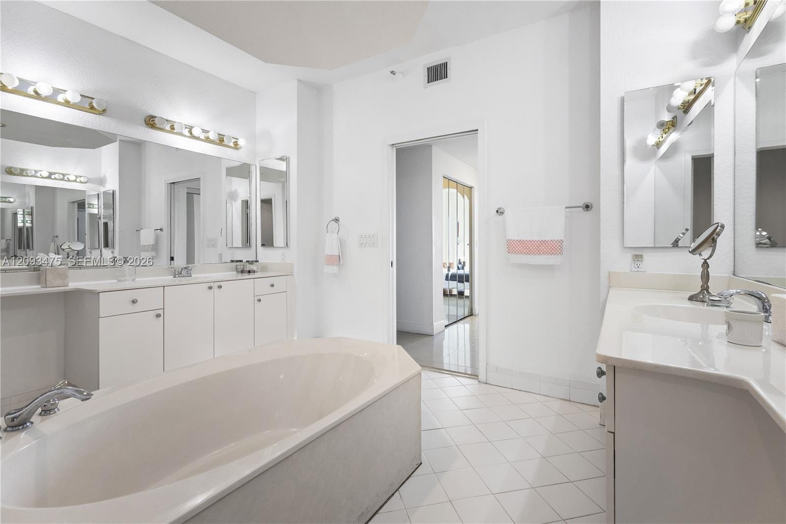 10770 NW 66th Street 404, Doral, FL 33178 photo 19