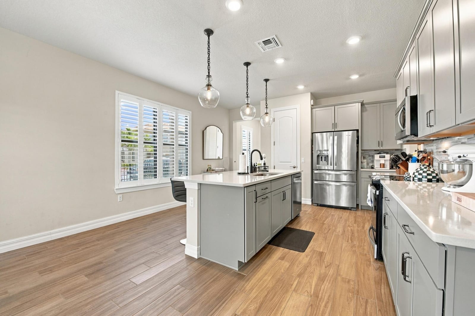 8672 ESCUE Street — photo 8