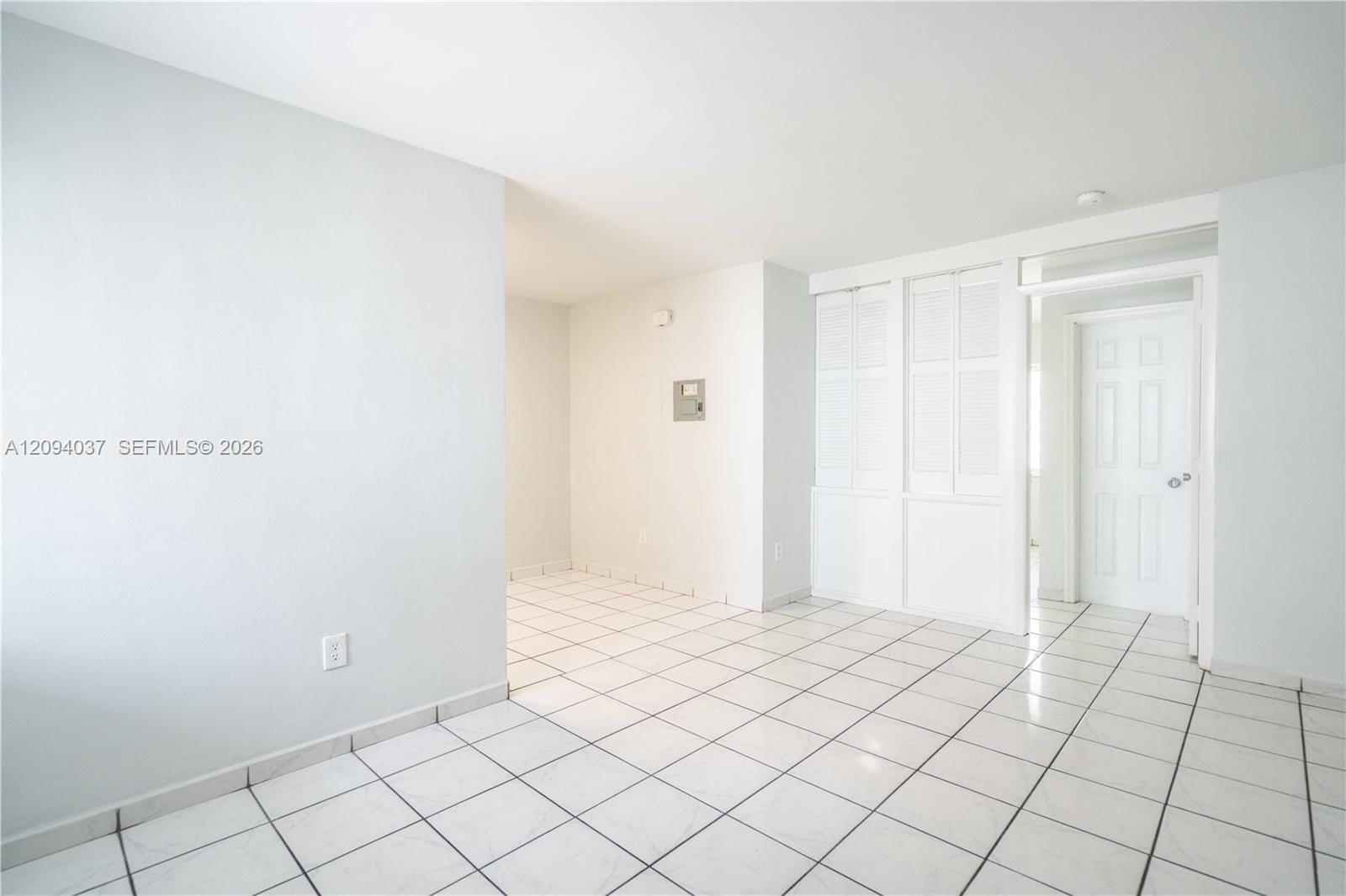 260 Navarre Avenue 11, Coral Gables, FL 33134 photo 4