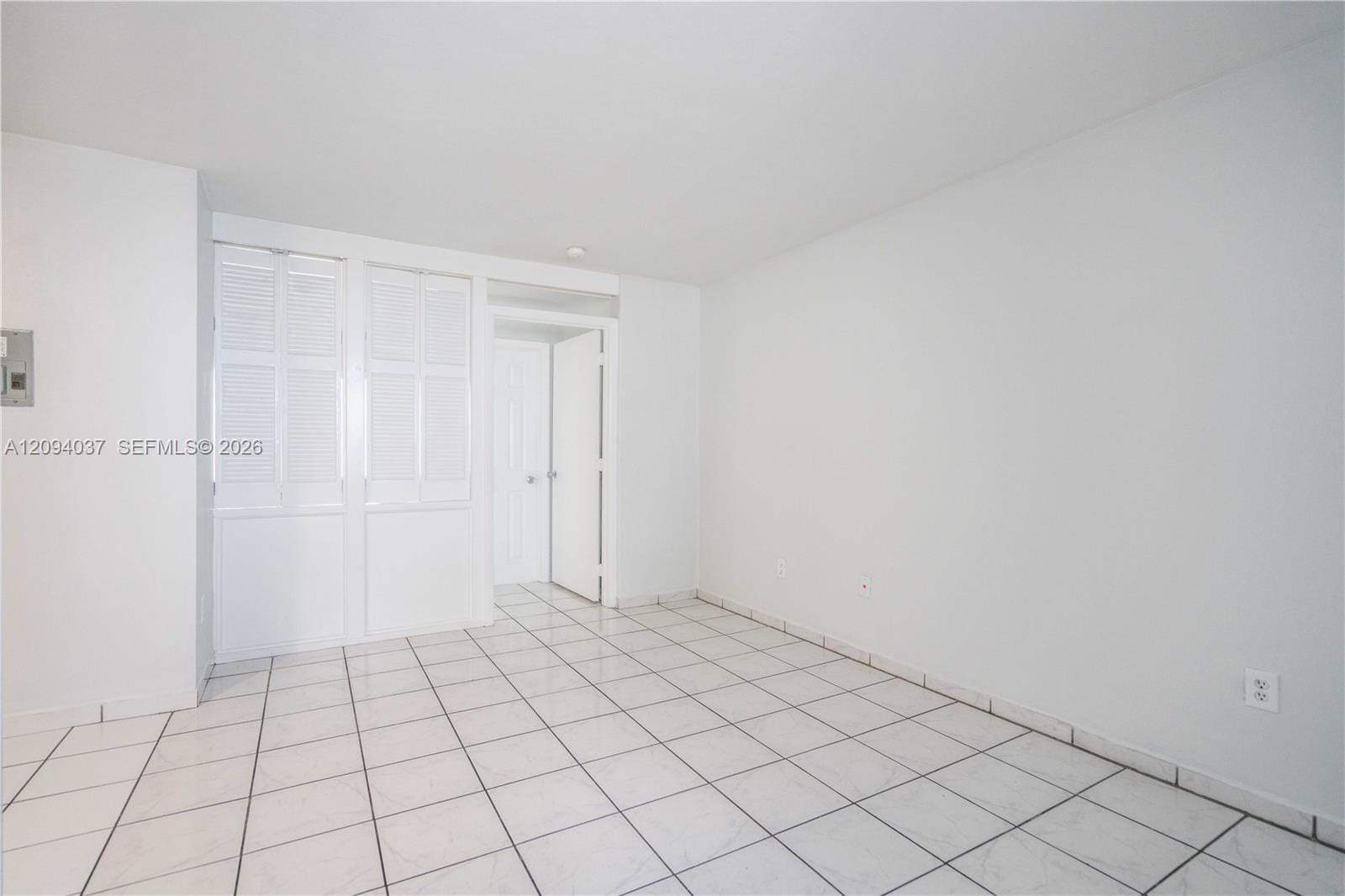260 Navarre Avenue 11, Coral Gables, FL 33134 photo 6