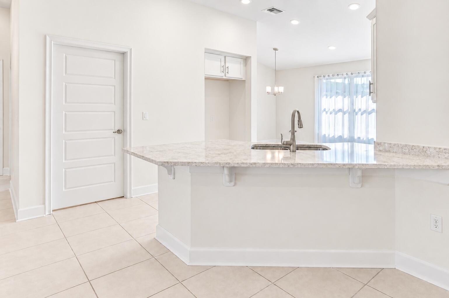 5223 VESPERA Street — photo 8