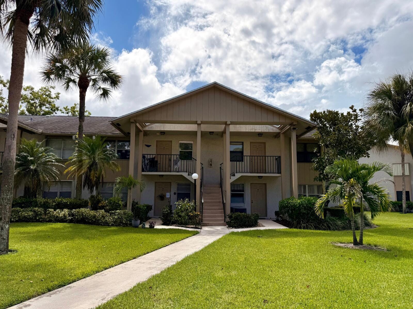 3031 SE Aster Lane 608, Stuart, FL 34994 photo 1