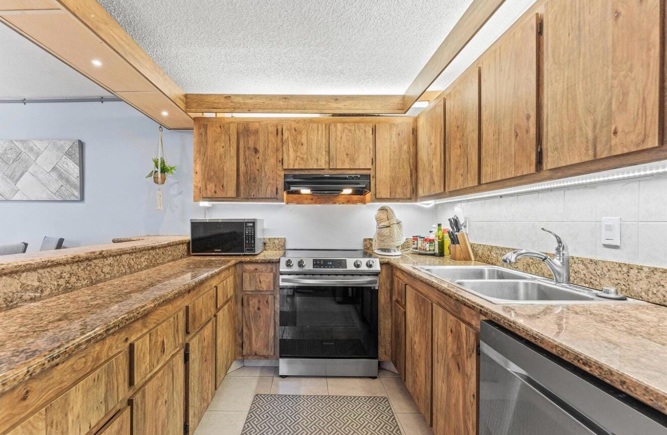 632 SPRINGDALE Circle — photo 4