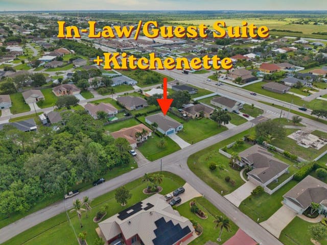 226 SW MILBURN Circle, Port St. Lucie, FL 34953