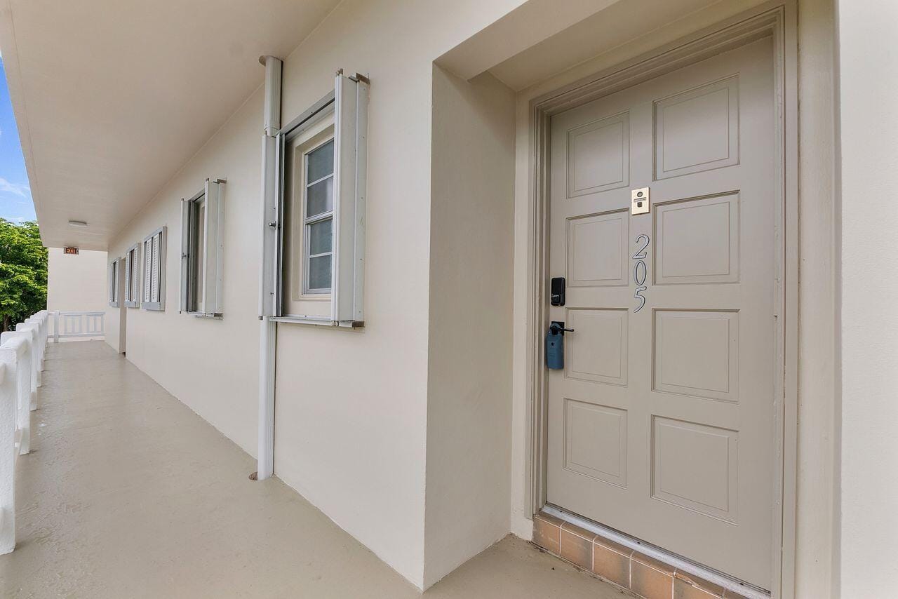 6731 CYPRESS Road 205, Plantation, FL 33317 photo 5