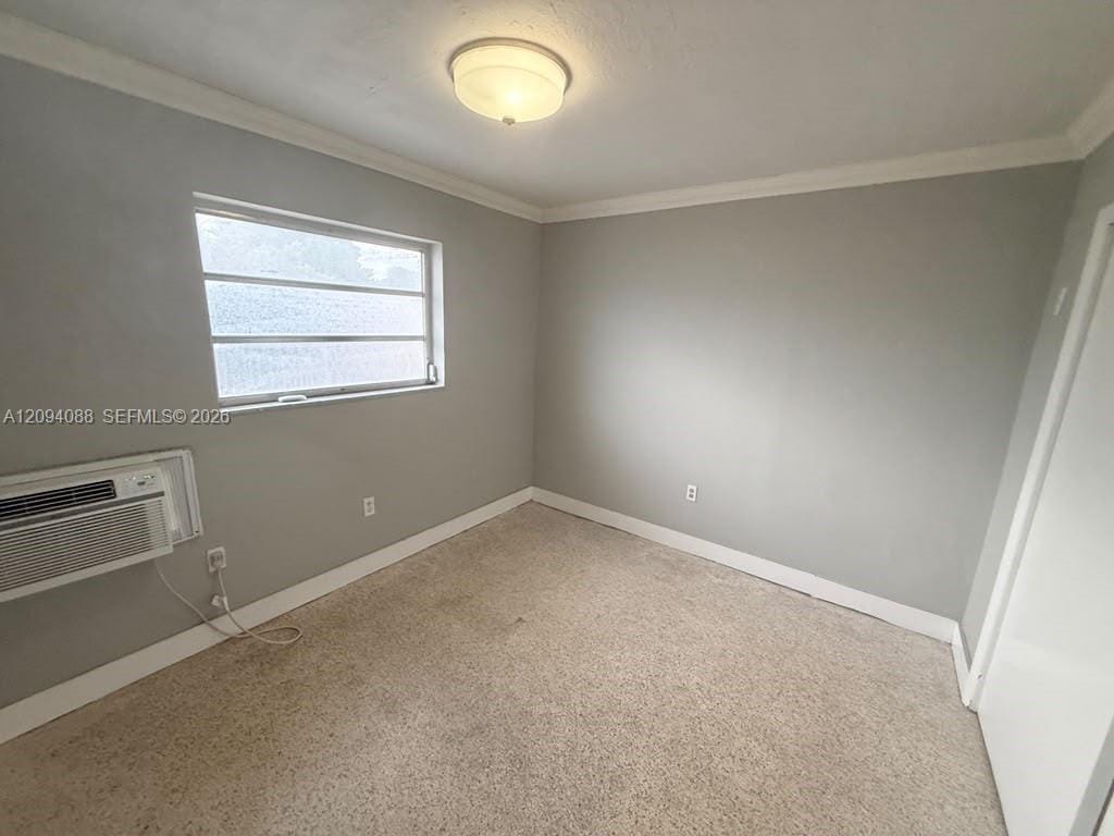 990 SW 4th Street 7 — photo 3