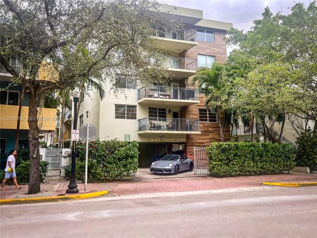 220 Washington Avenue 4B, Miami Beach, FL 33139