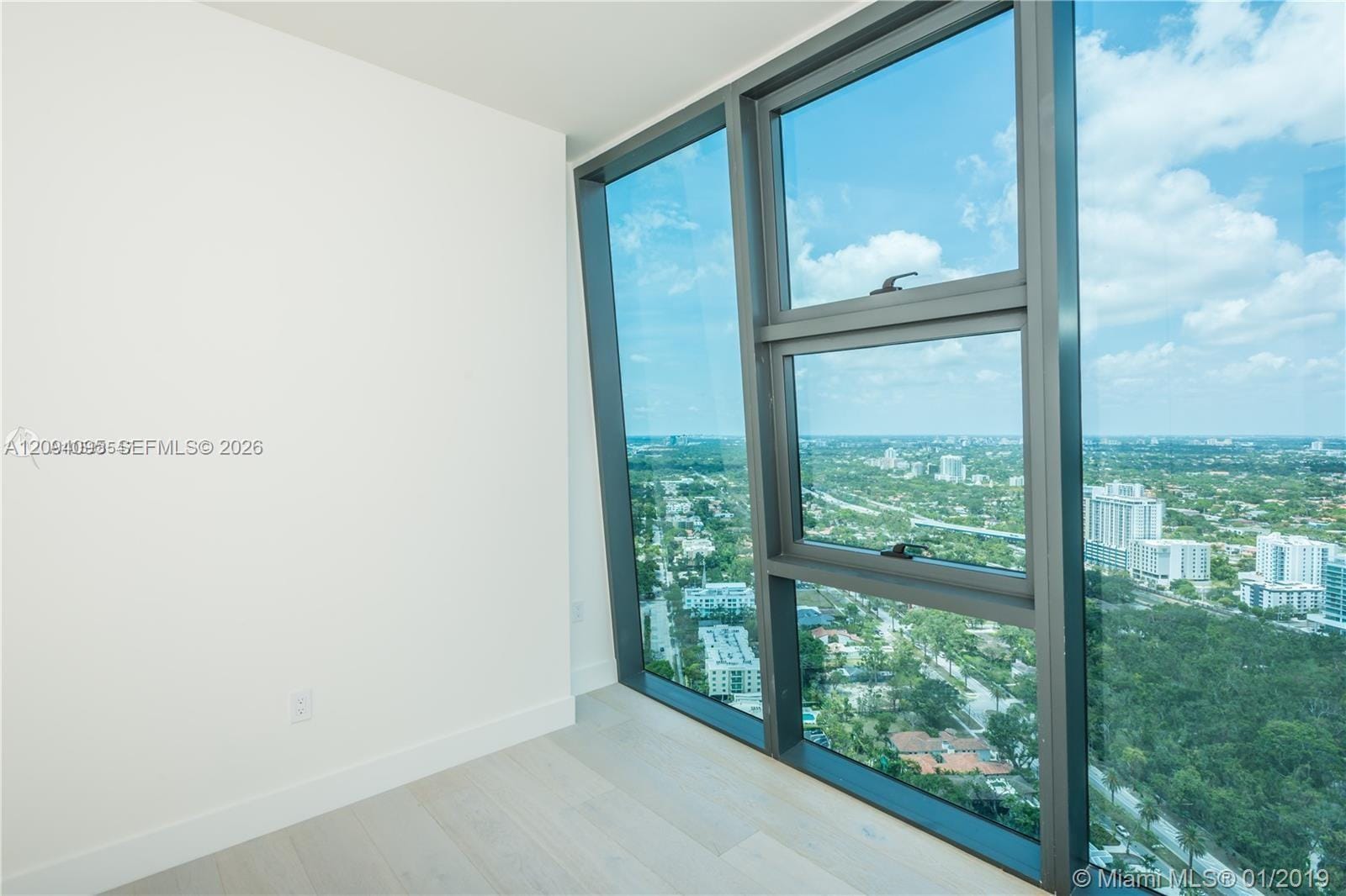 1451 Brickell Avenue 4004 — photo 8