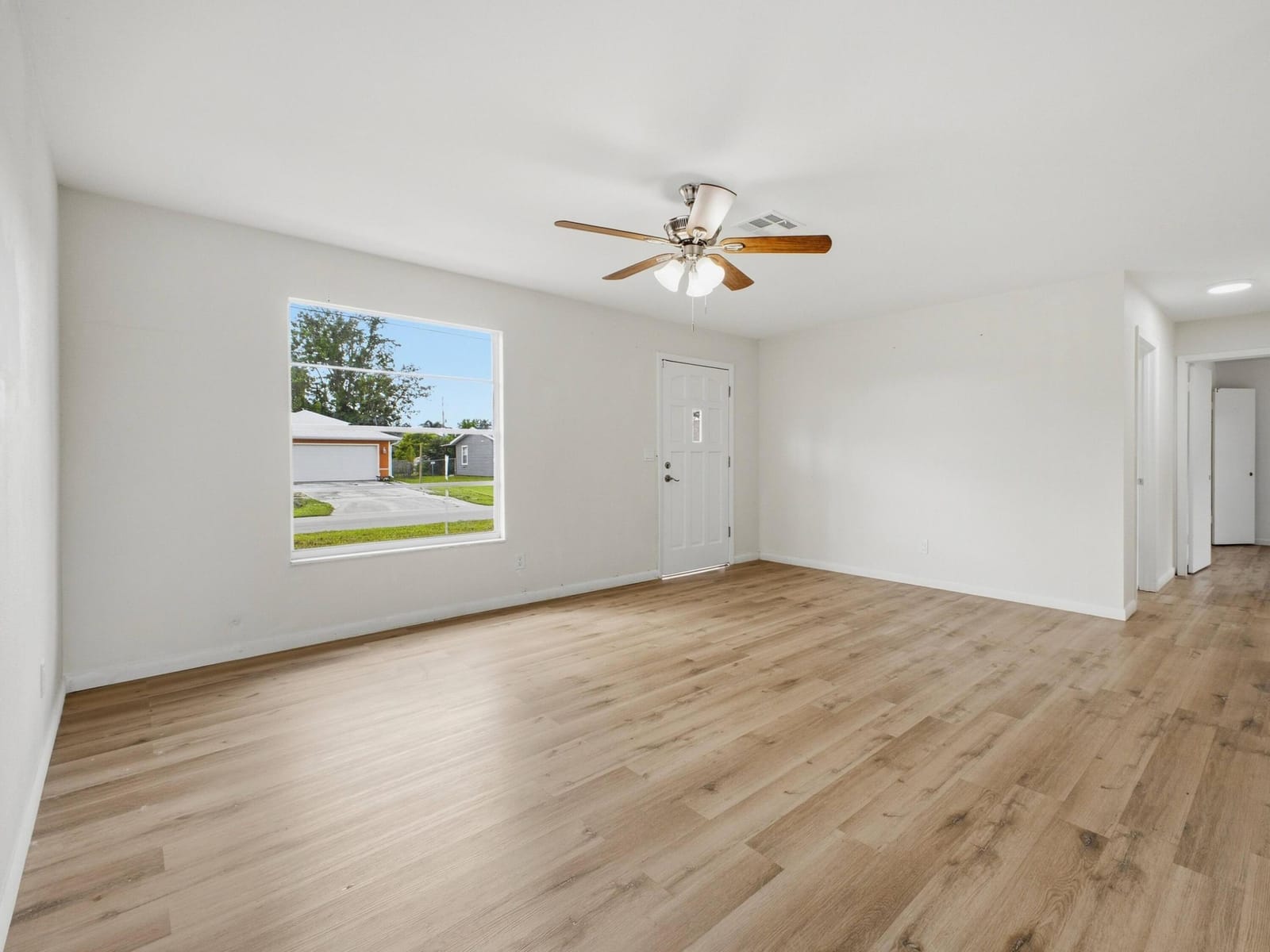 711 NW RIVERSIDE Drive, Port St. Lucie, FL 34983 photo 10