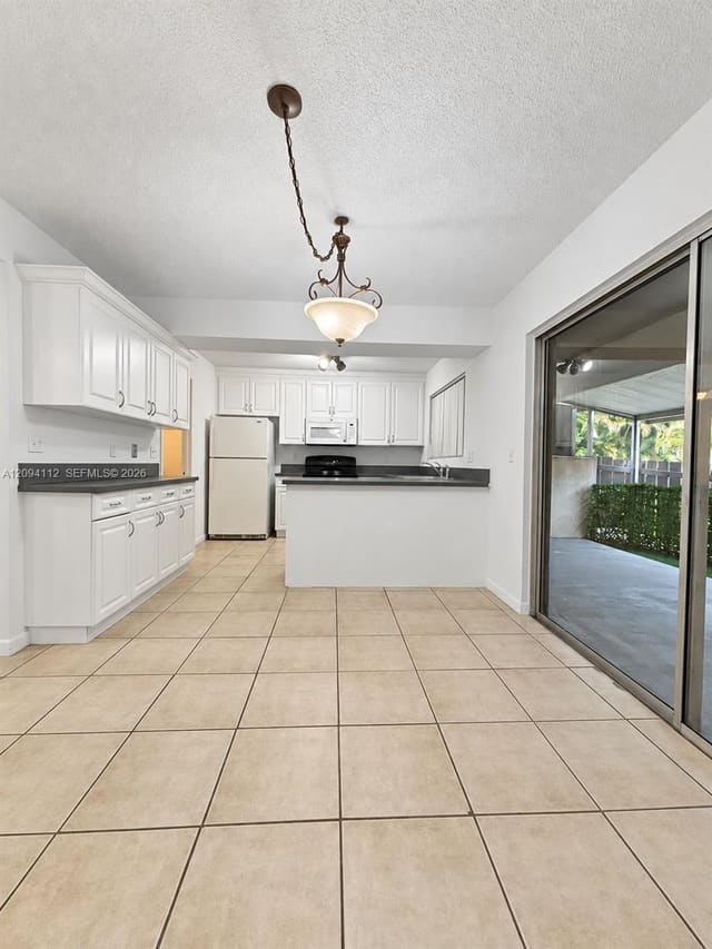 5348 Bosque Lane 105, West Palm Beach, FL 33415