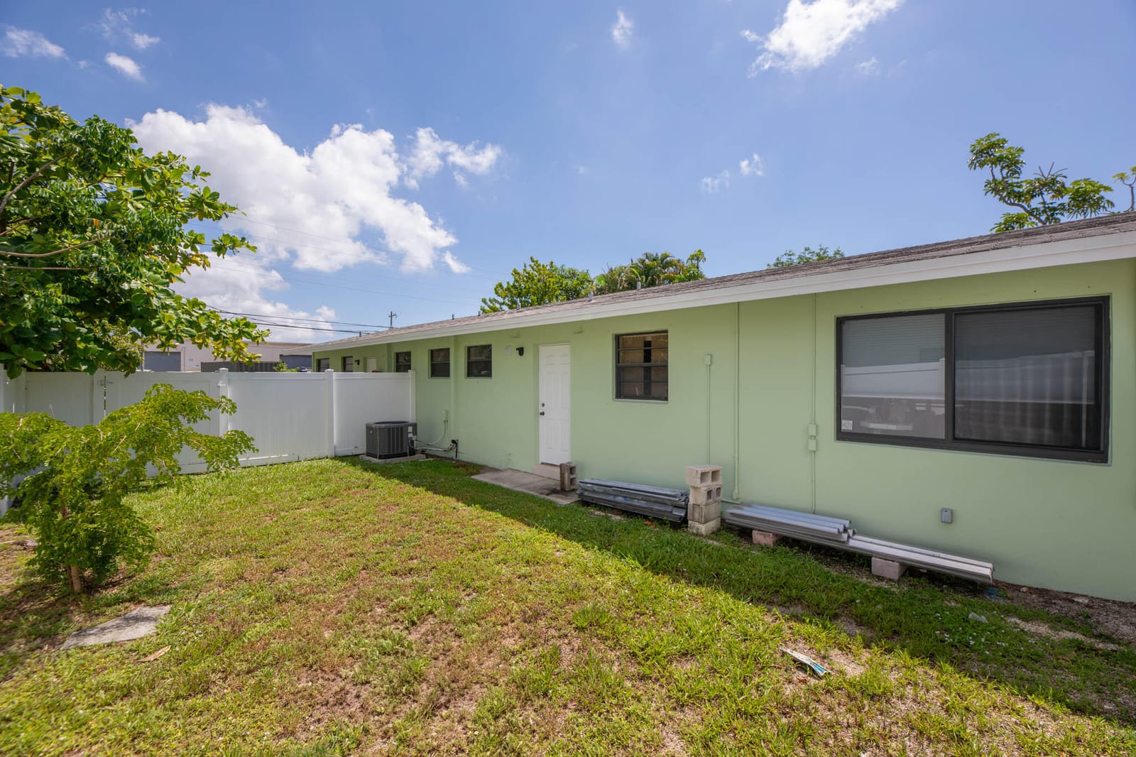 805 NE 40TH Street 1-3, Oakland Park, FL 33334 photo 23