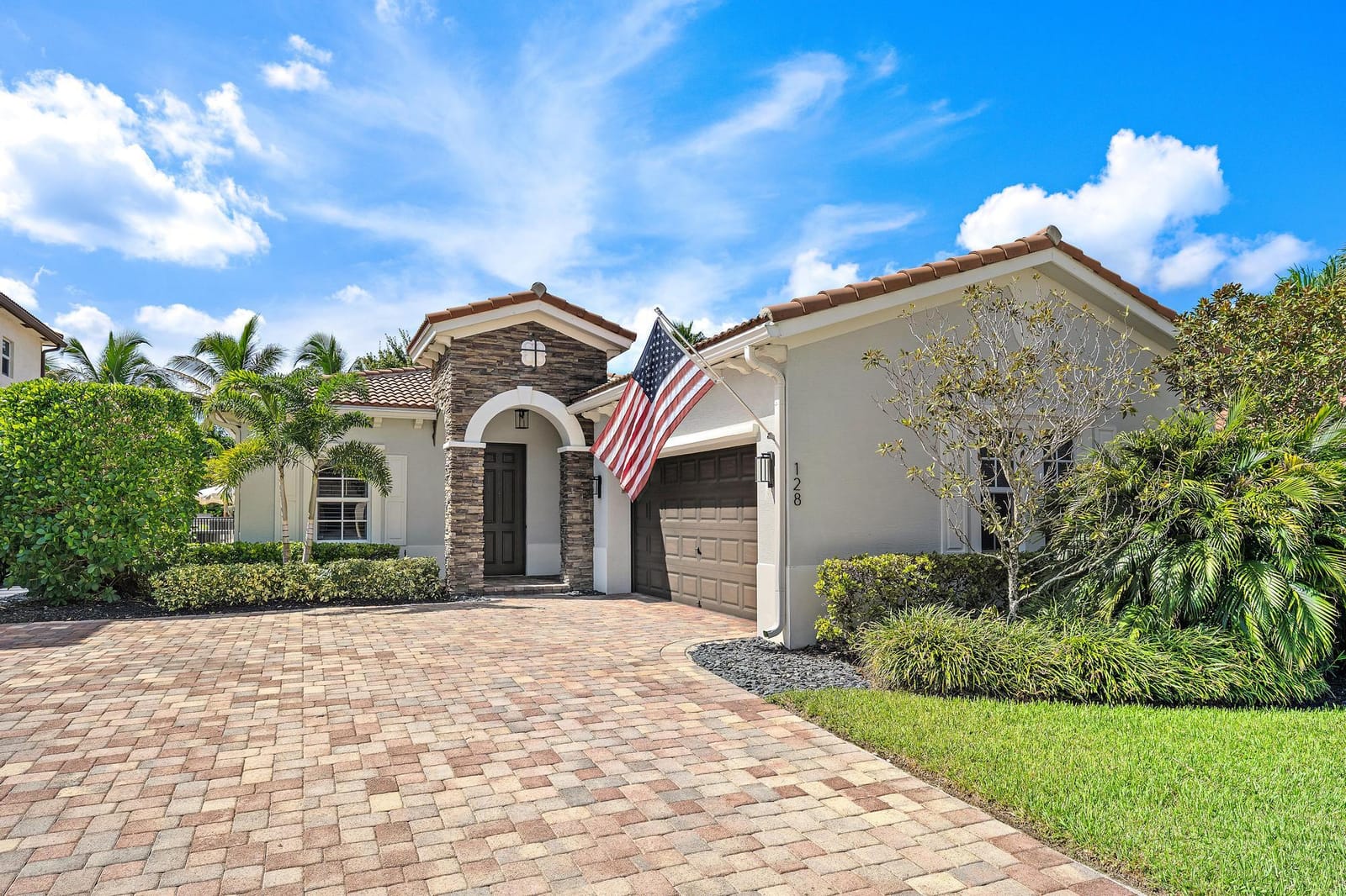 128 Behring Way, Jupiter, FL 33458