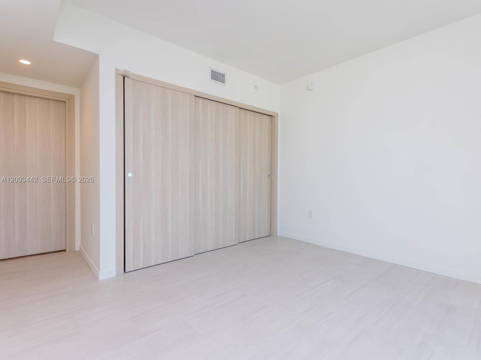 1000 Brickell Plaza 4104, Miami, FL 33131 photo 24
