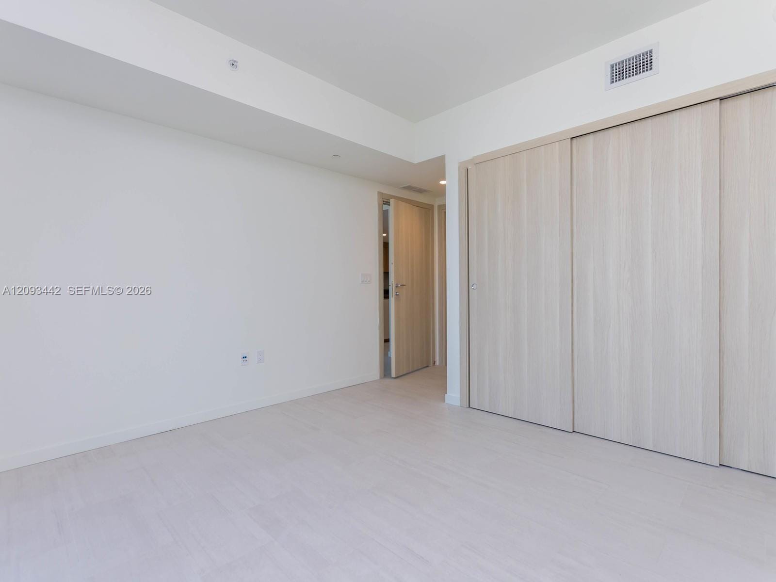 1000 Brickell Plaza 4104, Miami, FL 33131 photo 25