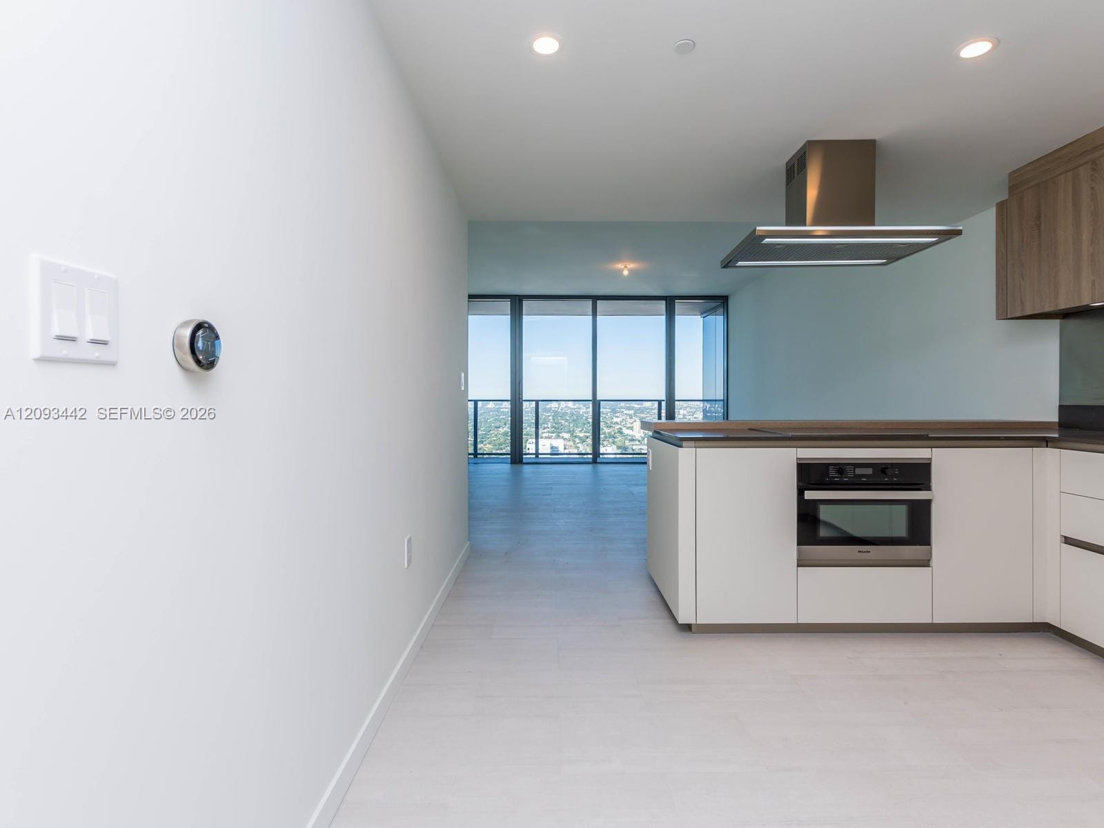 1000 Brickell Plaza 4104 — photo 4
