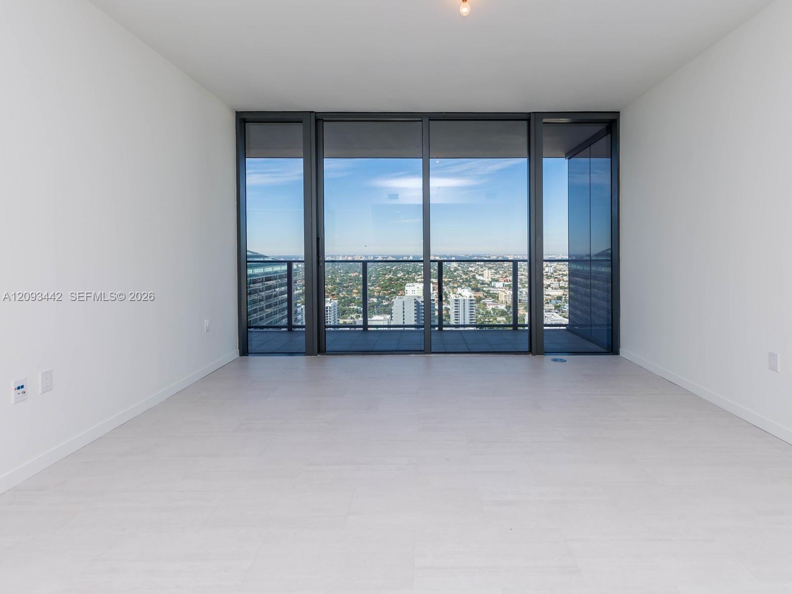 1000 Brickell Plaza 4104 — photo 9
