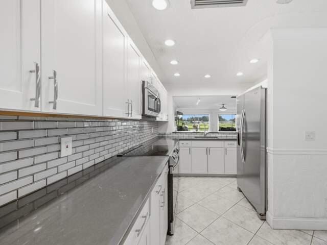1800 EMBASSY Drive 132 — photo 8