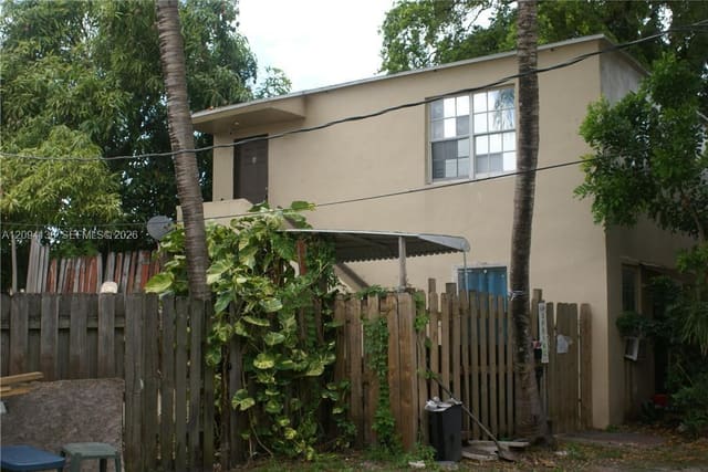 1111 N 22nd Avenue, Hollywood, FL 33020