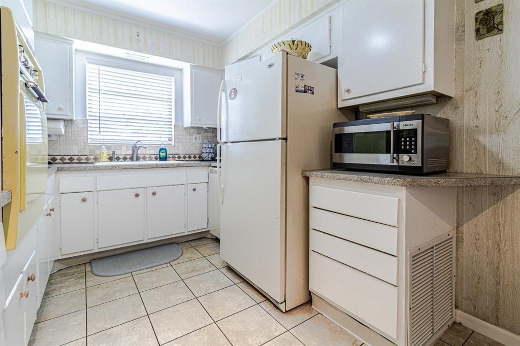 1300 SE 7TH Court, Deerfield Beach, FL 33441 photo 9