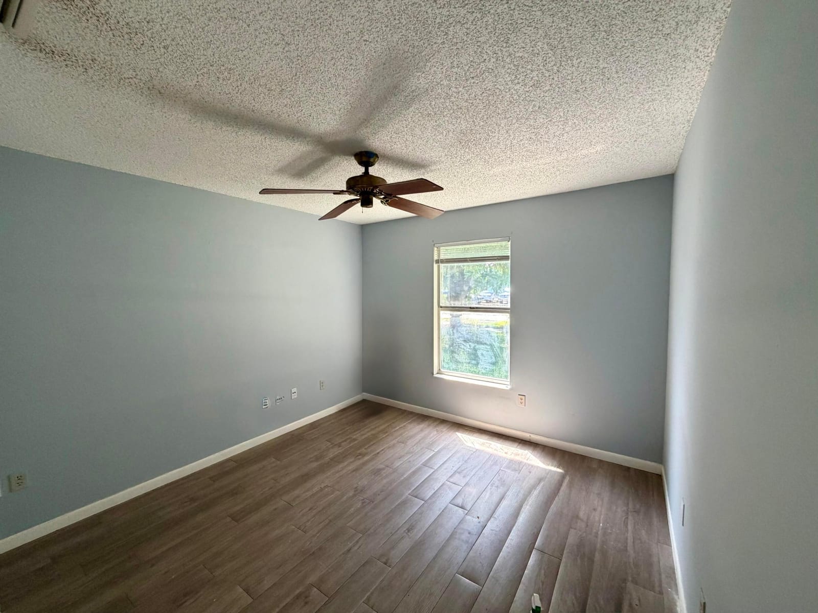 332 Fleming Avenue — photo 10
