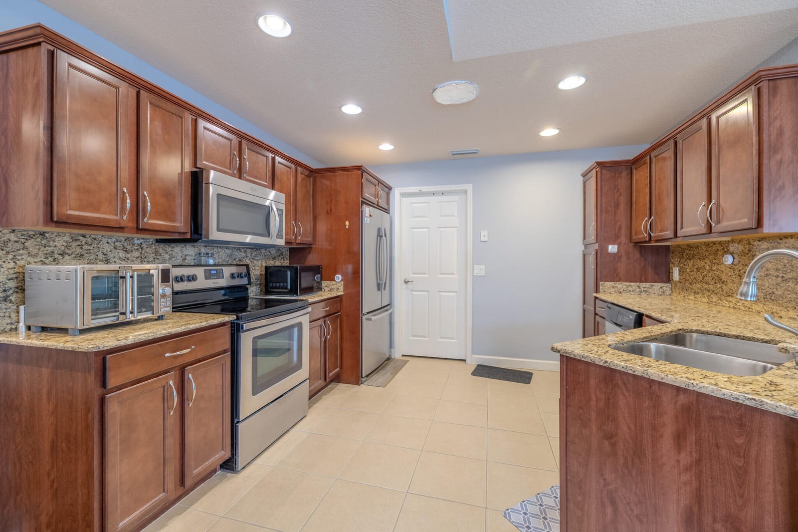 16 MEDITERRANEAN Boulevard S, Port St. Lucie, FL 34952 photo 3