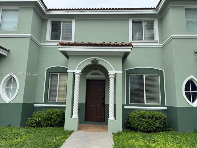 2714 SE 15th Road 10, Homestead, FL 33035
