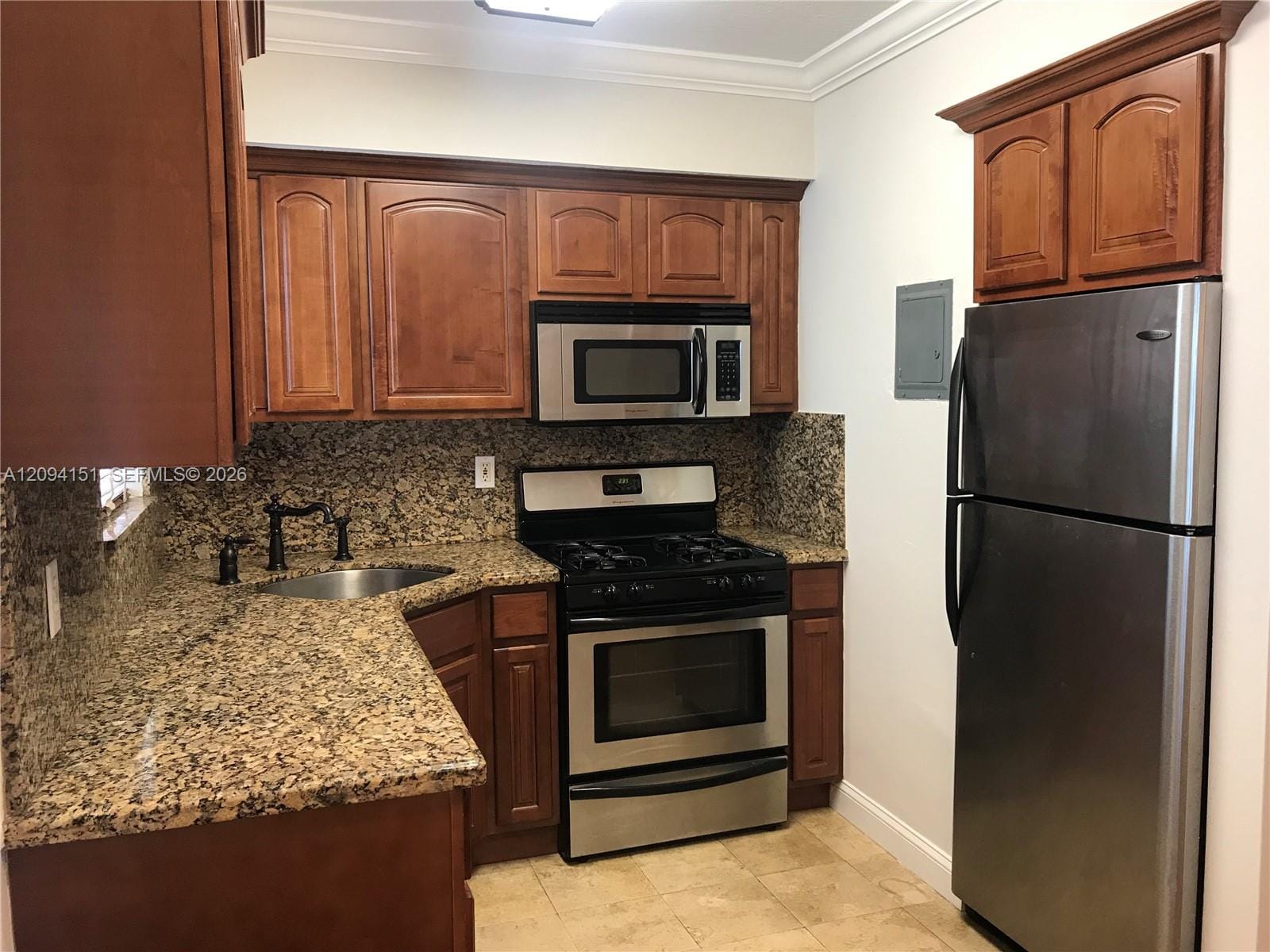 35 Antilla Avenue 2, Coral Gables, FL 33134 photo 5