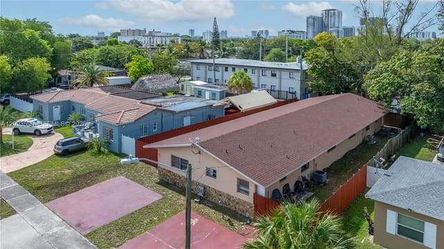 1916 1918 Grant Street, Hollywood, FL 33020