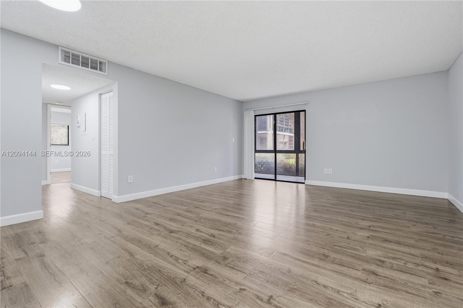 10769 W Clairmont Circle 102 — photo 2