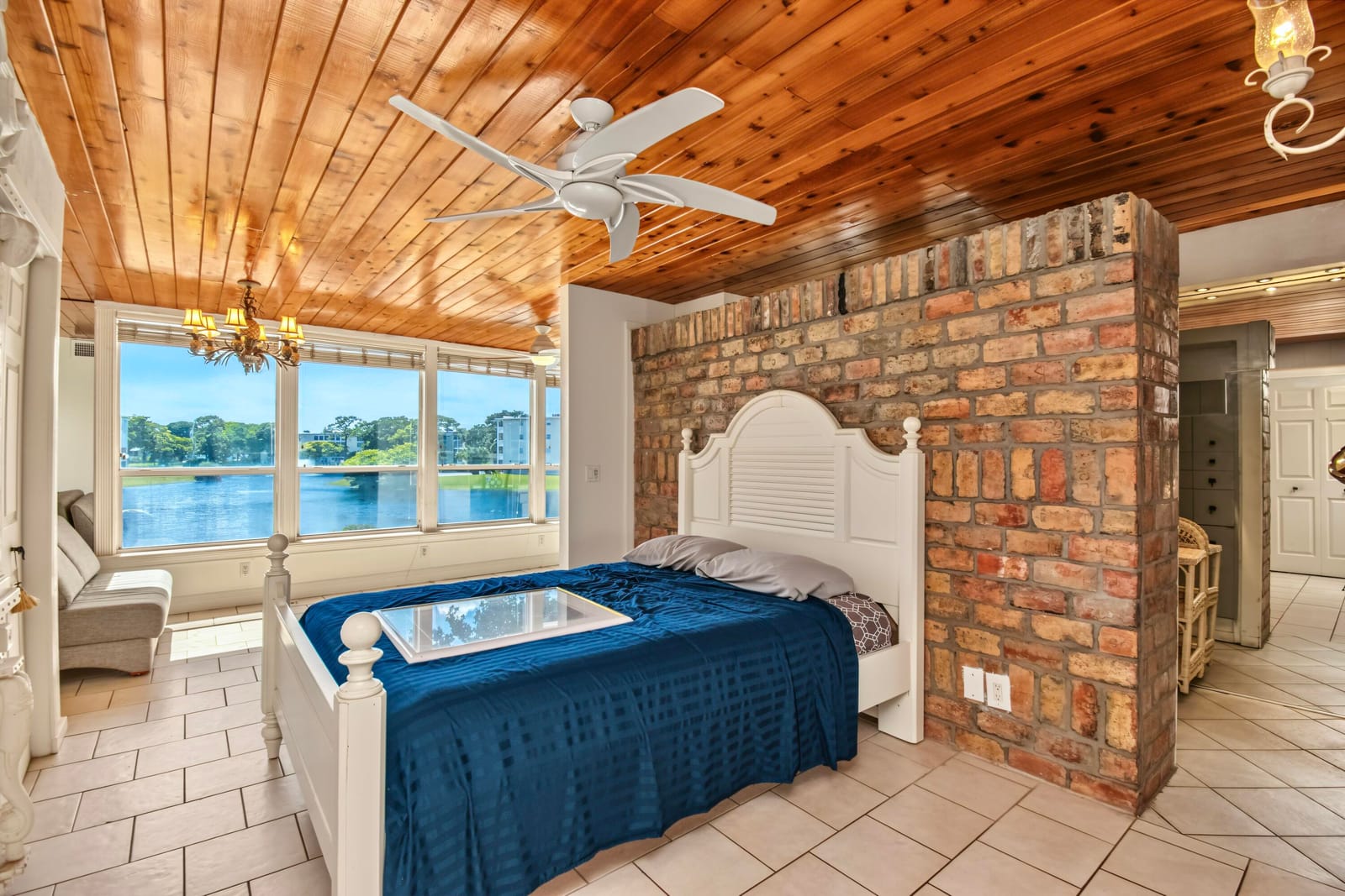 2012 ASHBY C 2012, Deerfield Beach, FL 33442 photo 14