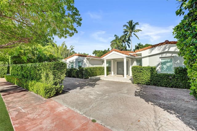 4726 Alton Road, Miami Beach, FL 33140