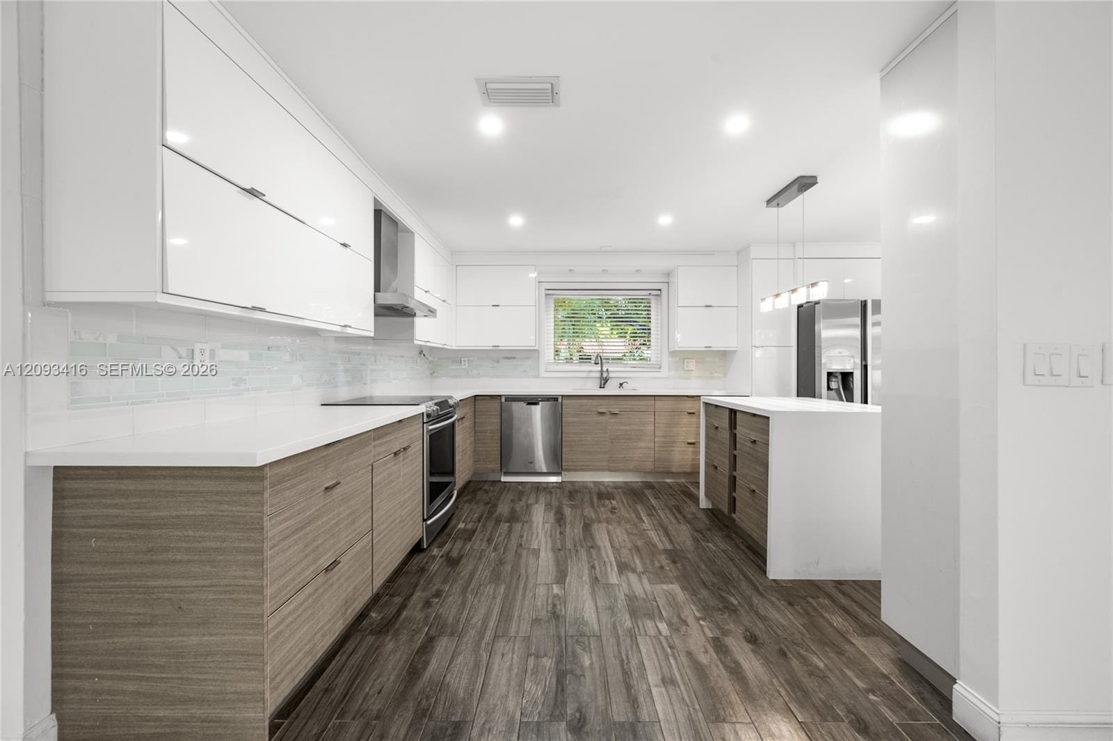 1543 Dorado Avenue — photo 8