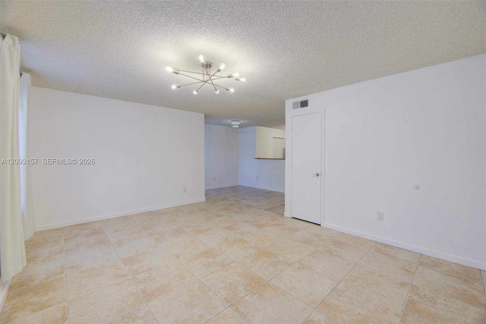 1020 Crystal Way C — photo 8