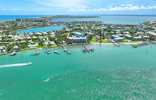 1440 E SEAWAY Drive 1, Fort Pierce, FL 34949