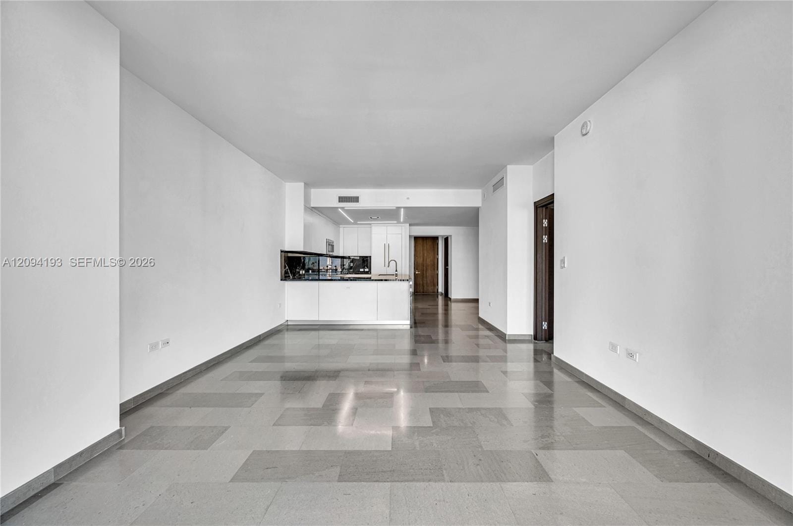 88 SW 7th Street 806, Miami, FL 33130 photo 15