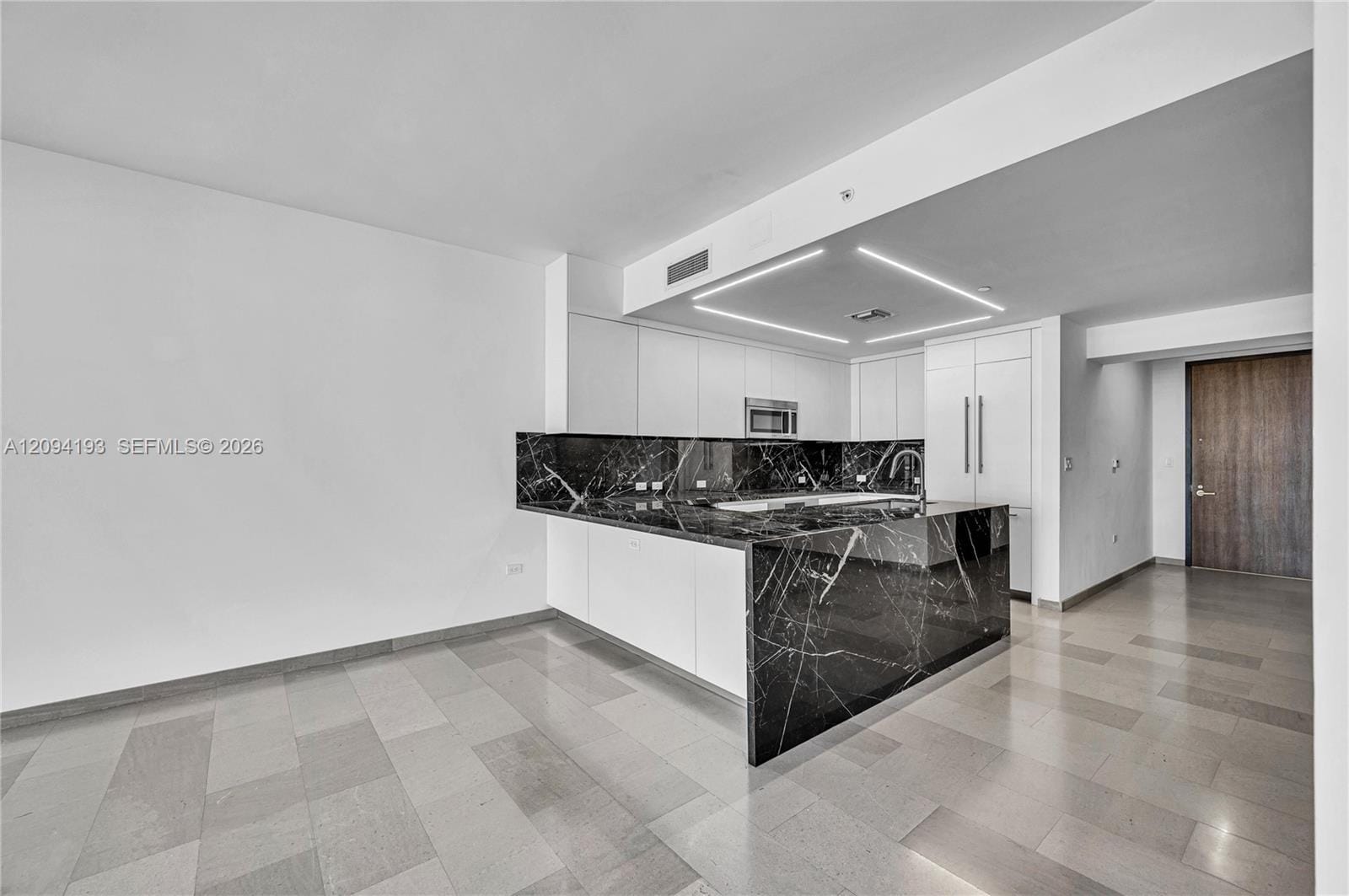 88 SW 7th Street 806, Miami, FL 33130 photo 18