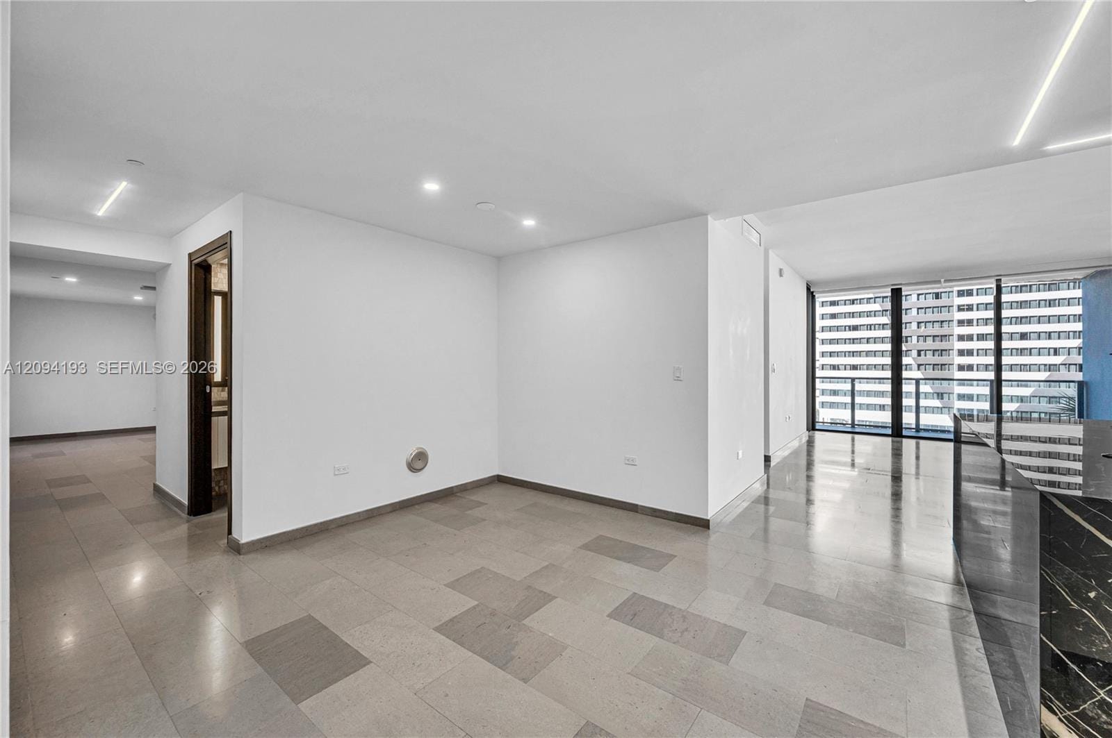 88 SW 7th Street 806, Miami, FL 33130 photo 21